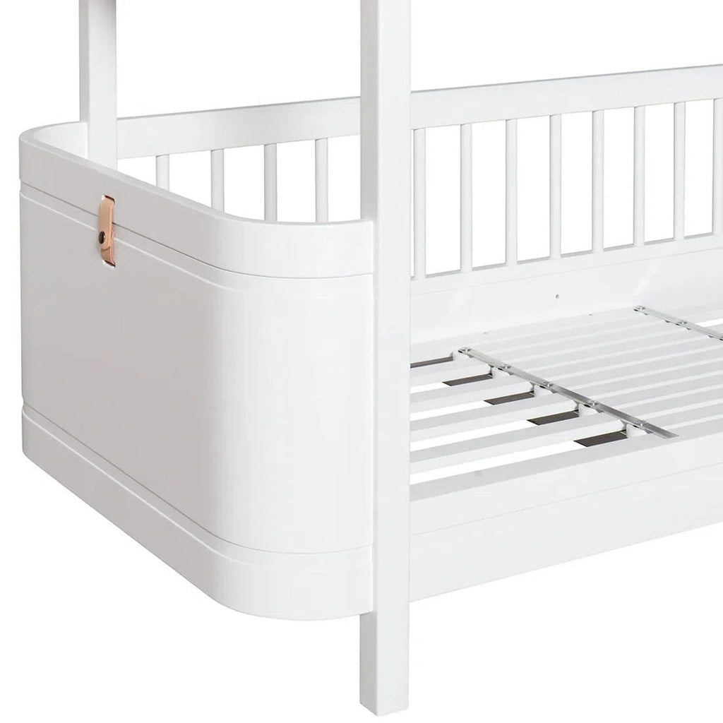 Milky white fully enclosed children's stacking bed